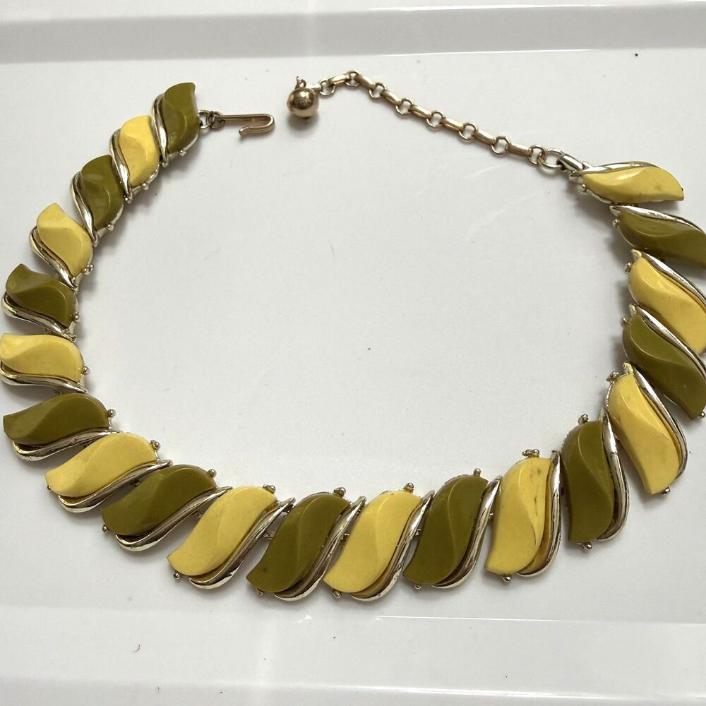Vintage MCM Necklace Thermoset Yellow Green Gold Tone 16" Summer Grandmacore